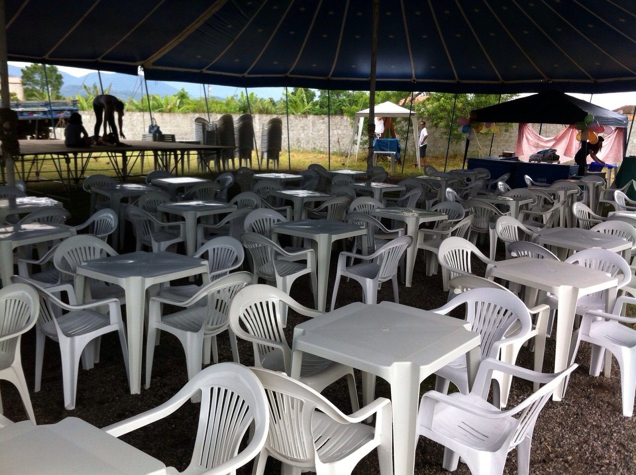 Tendas Cadeiras e Térmicasem Balneário Camboriú